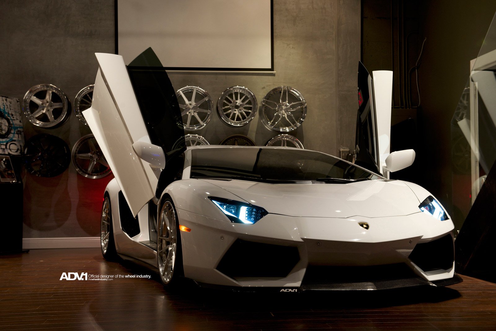 lamborghini aventador Wallpaper