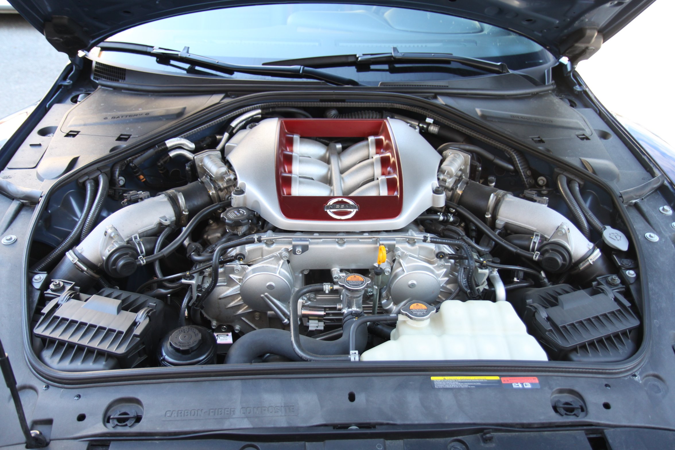 2011 nissan gtr Wallpaper