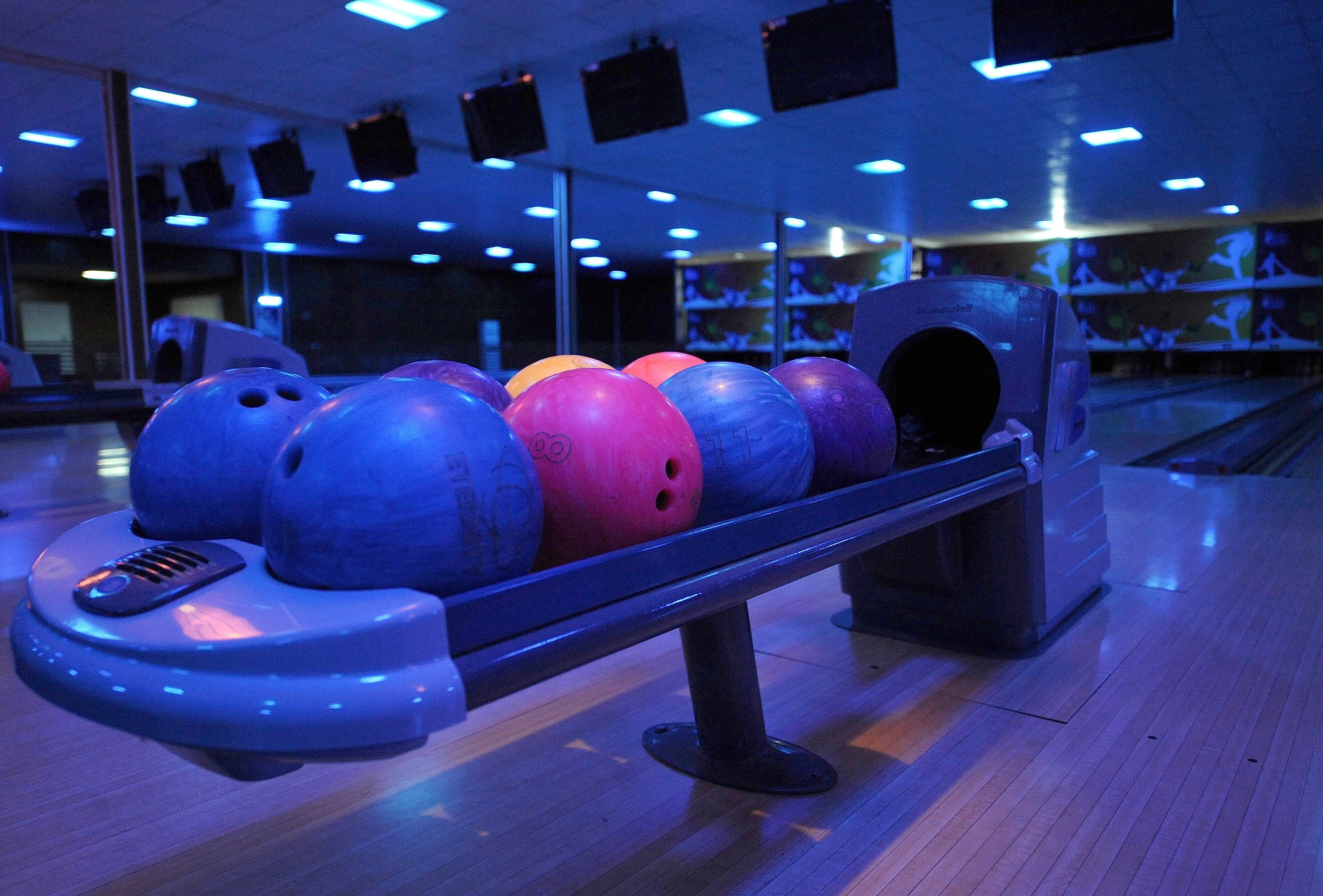 bowling, Ball, Game, Classic, Bowl, Sport, Sports,  50 Wallpaper