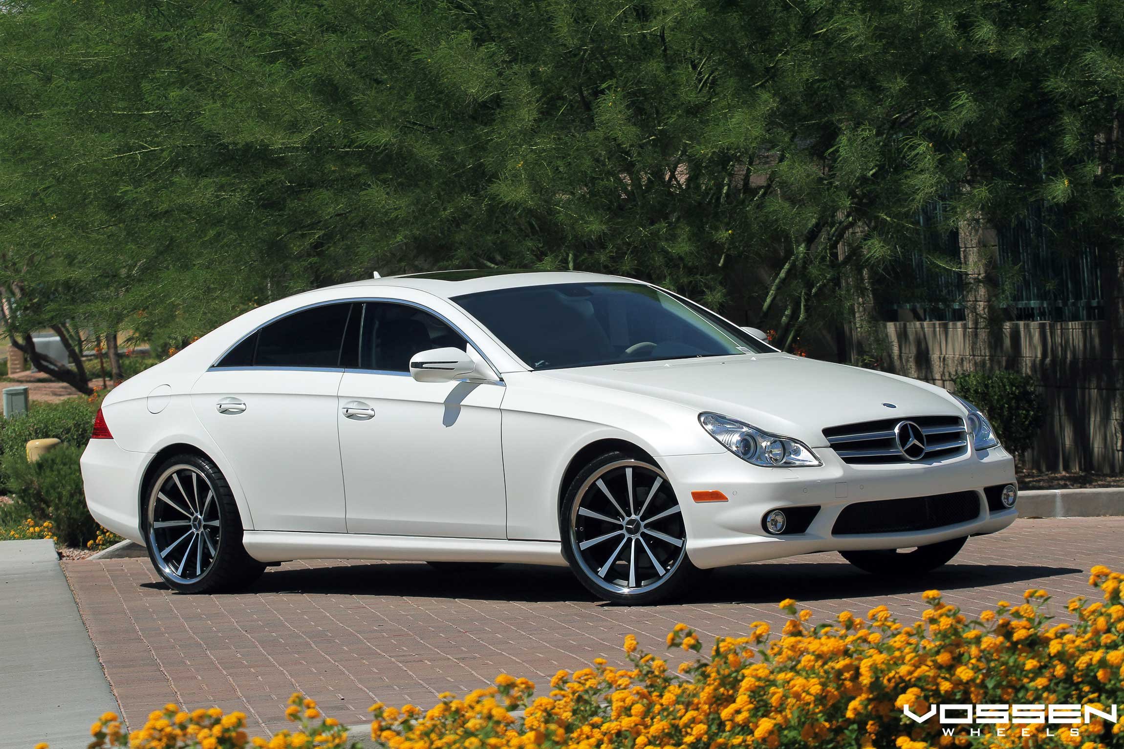 mercedes cls Wallpaper