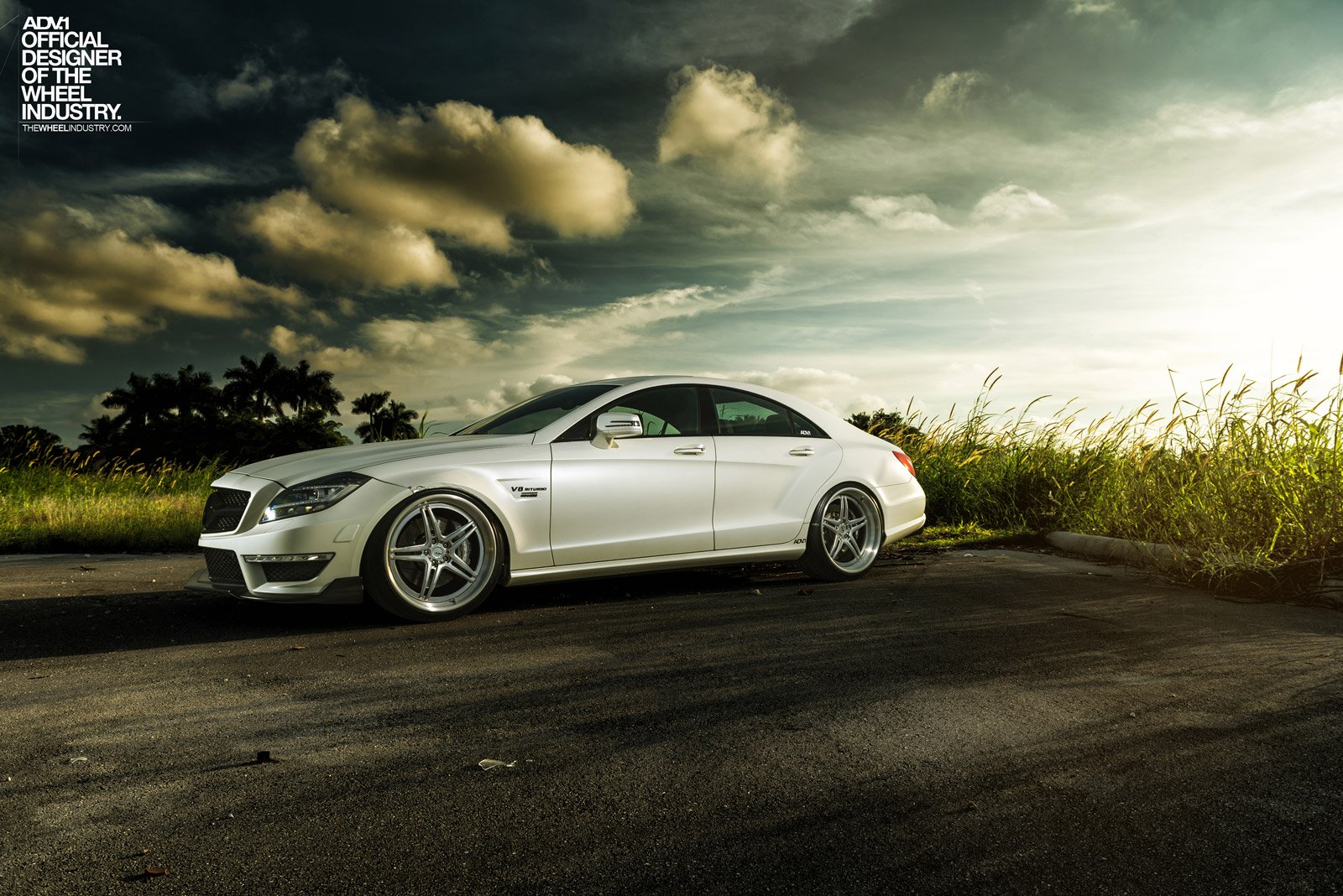 mercedes cls Wallpaper
