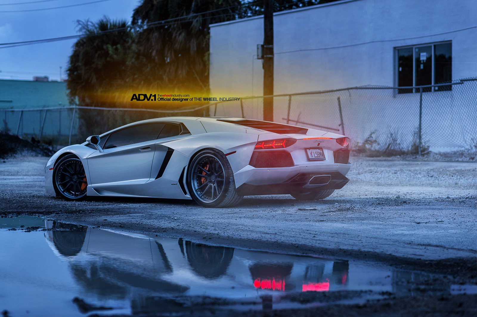 lamborghini aventador Wallpaper