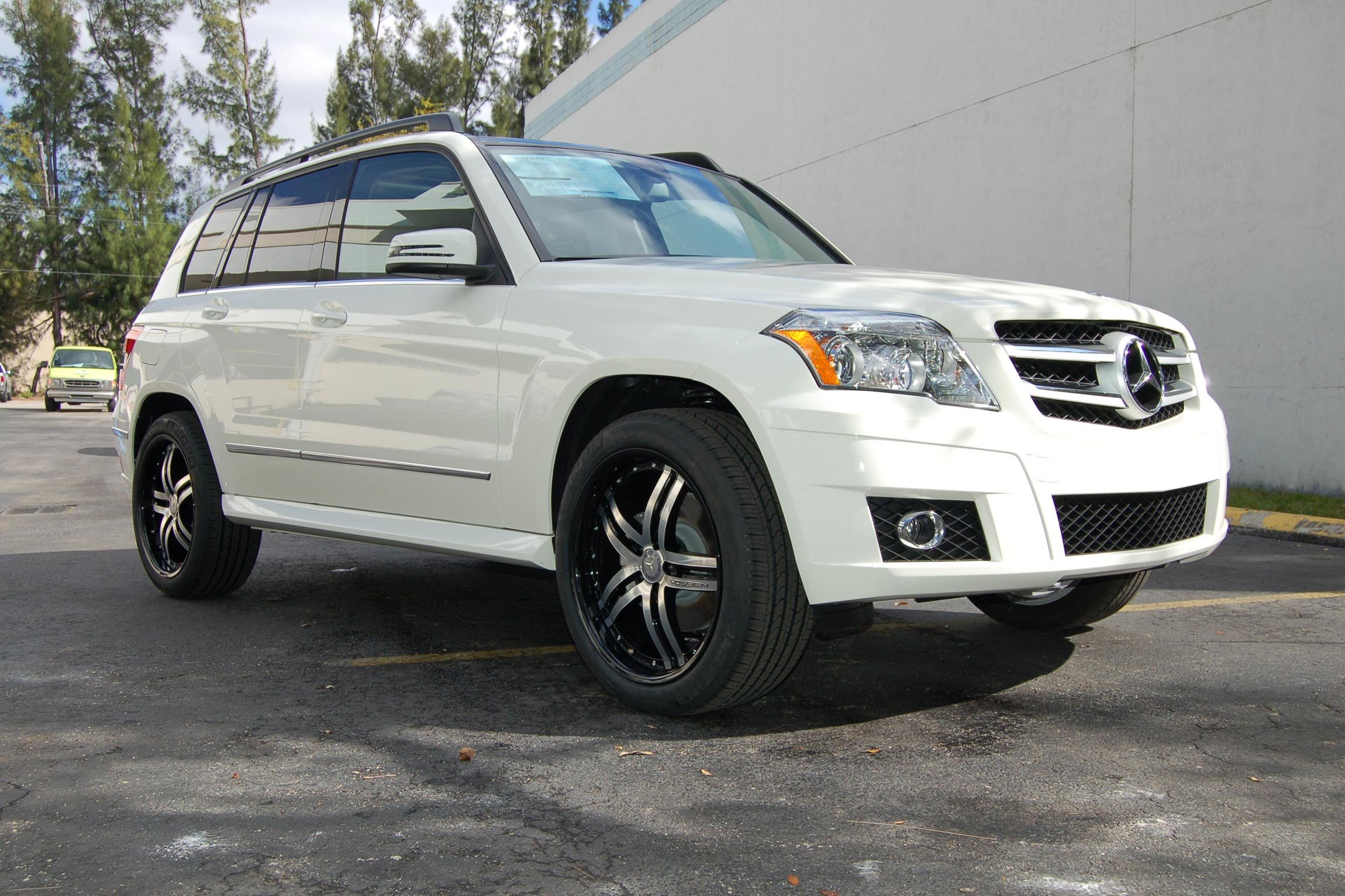 mercedes glk Wallpaper