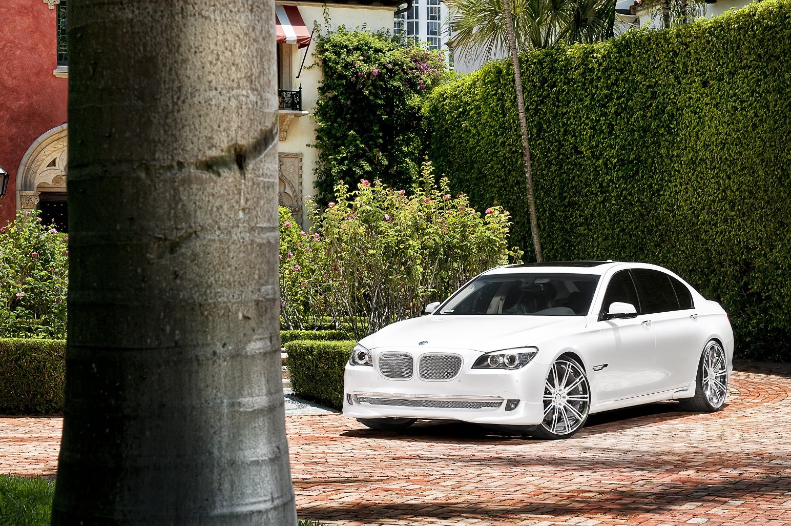 bmw 7 serie Wallpaper