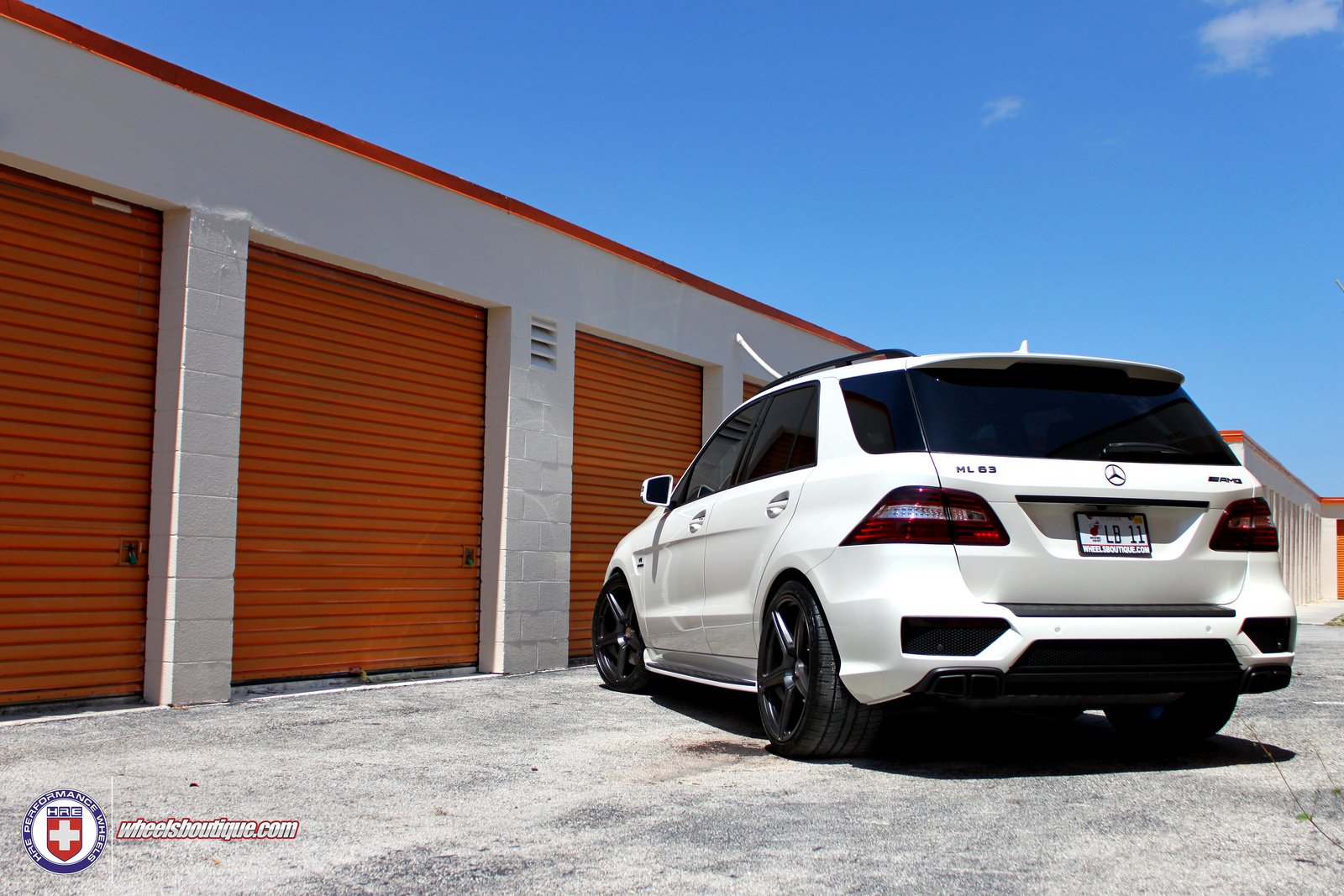 mercedes ml63 amg Wallpaper
