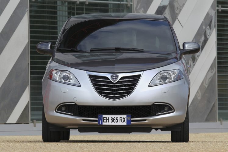 2011 lancia ypsilon HD Wallpaper Desktop Background