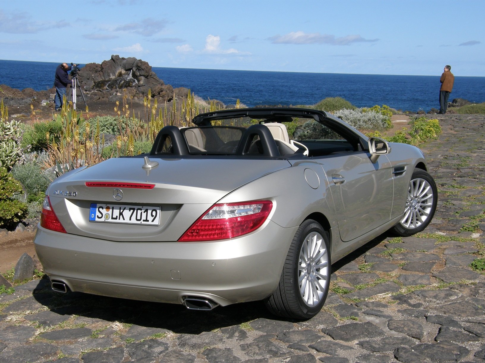 2011 mercedes slk 250 Wallpaper