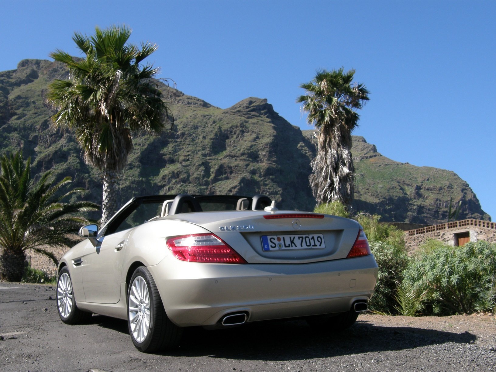 2011 mercedes slk 250 Wallpaper