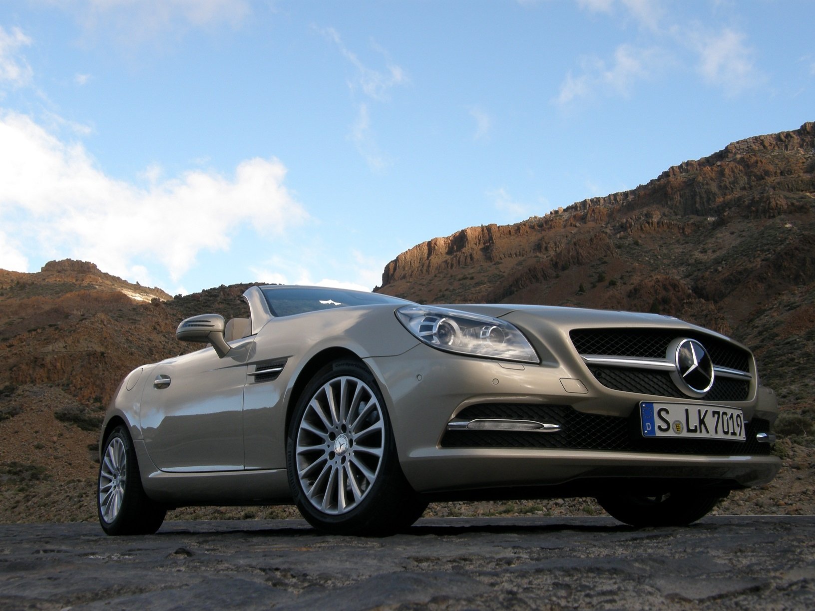2011 mercedes slk 250 Wallpaper