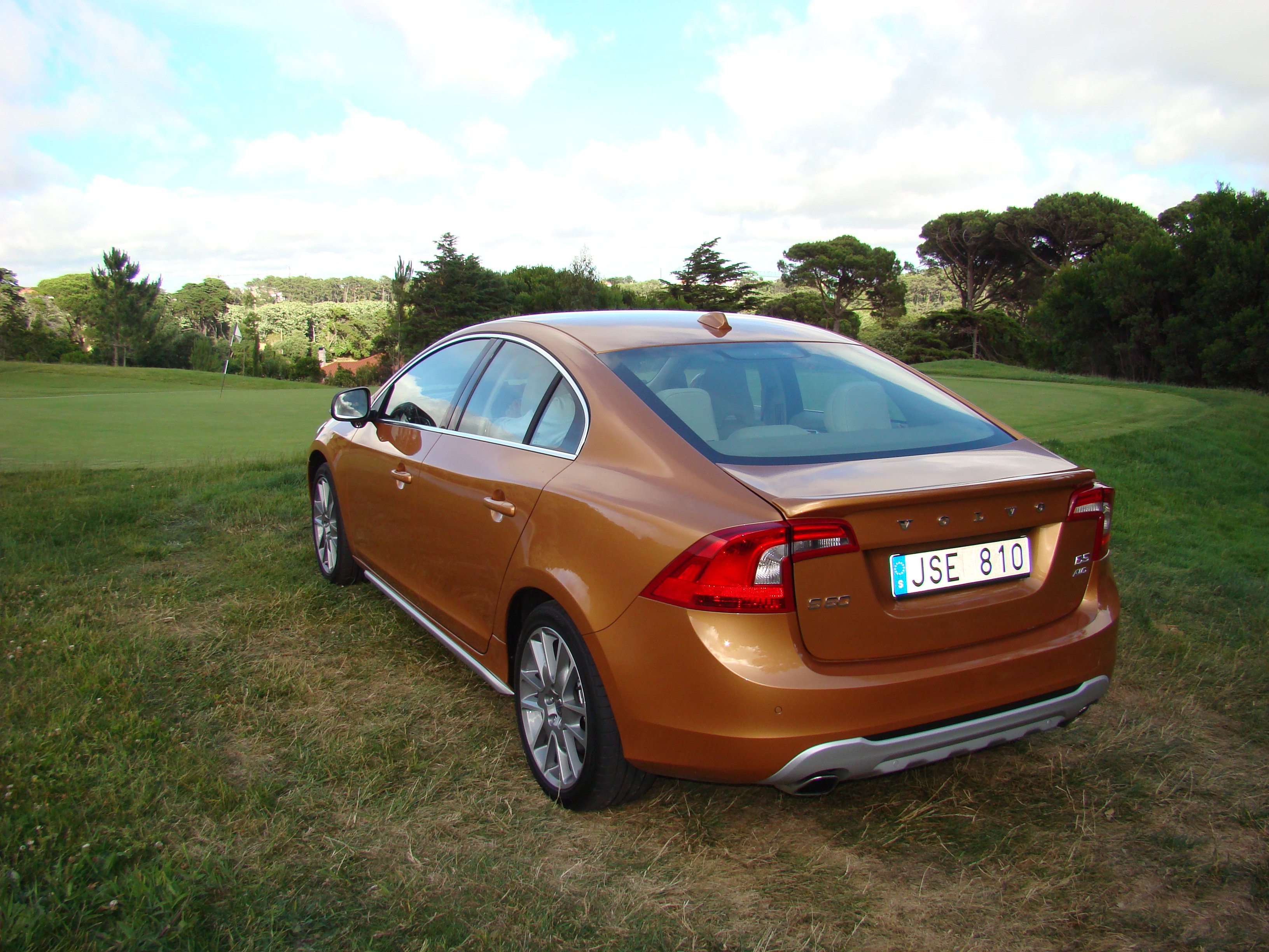 2010 volvo s60 Wallpaper