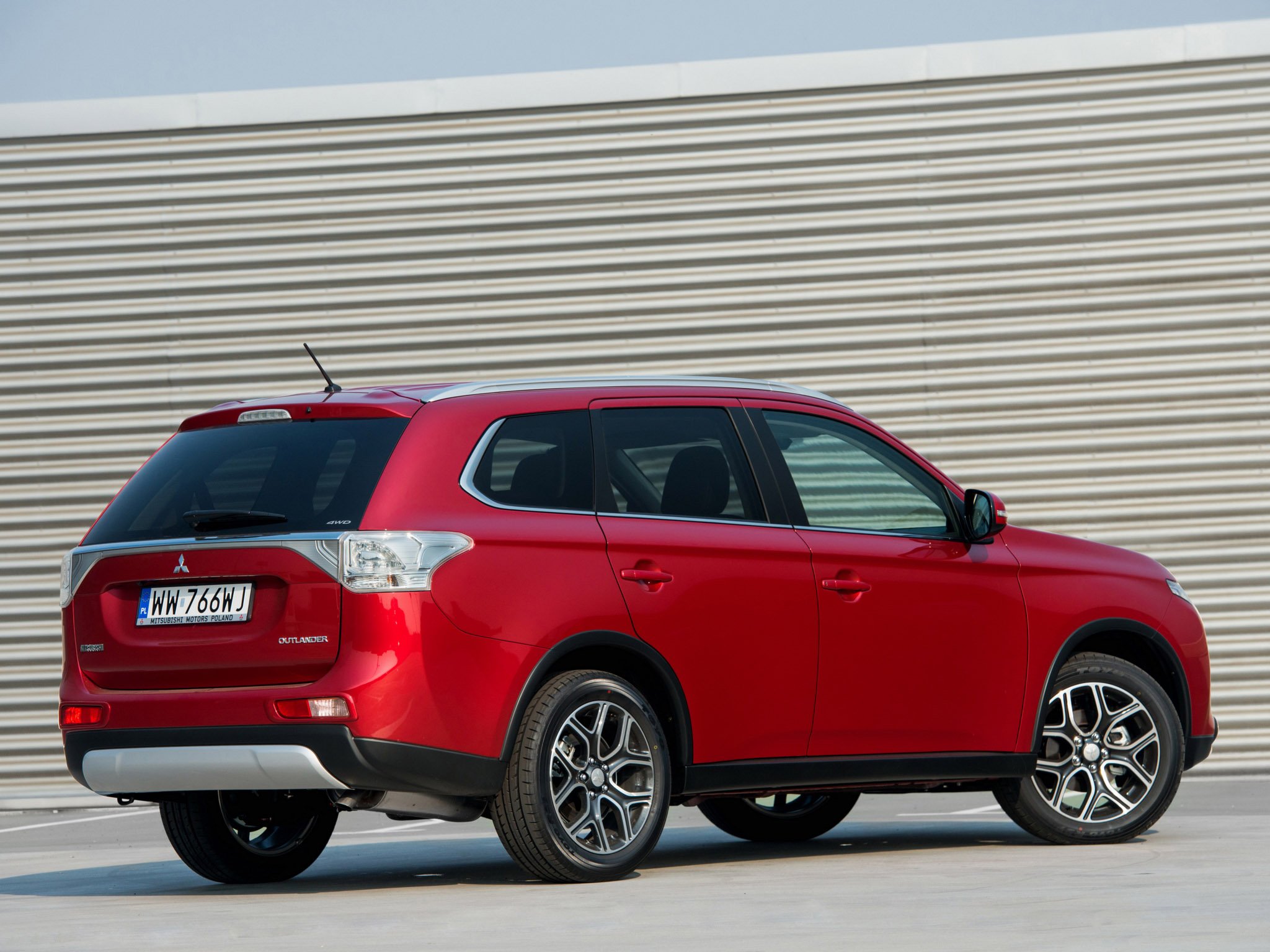 mitsubishi outlander 2014 Wallpaper