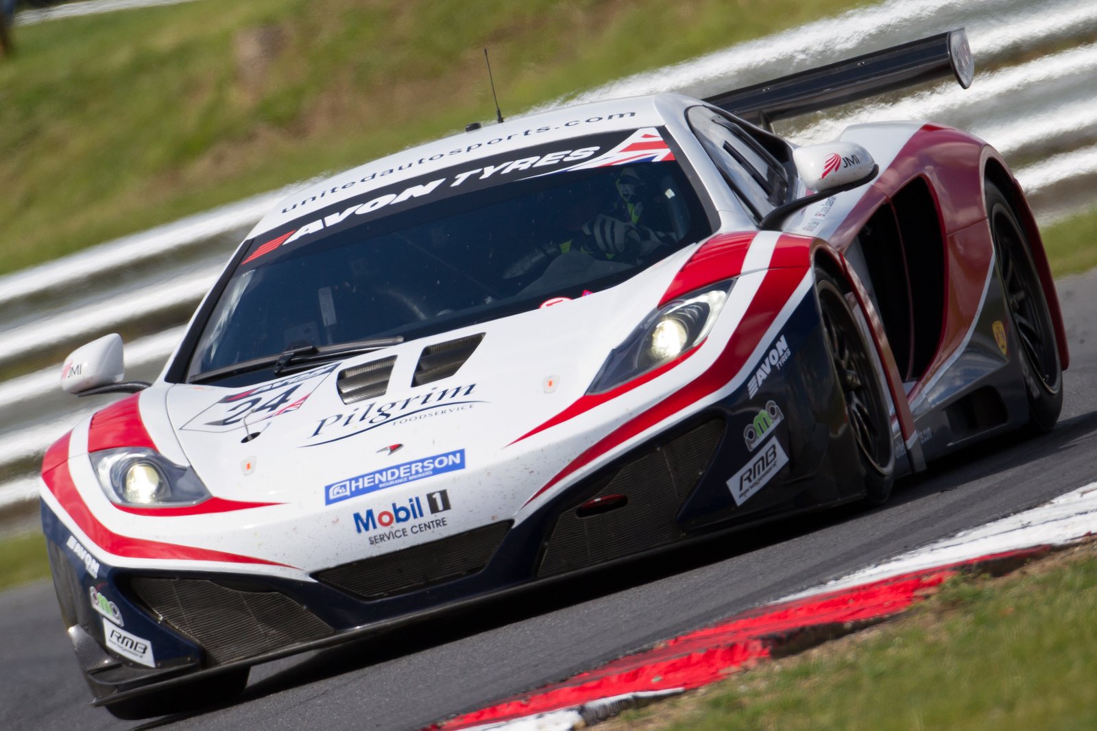 MCLAREN mp4 12c gt3