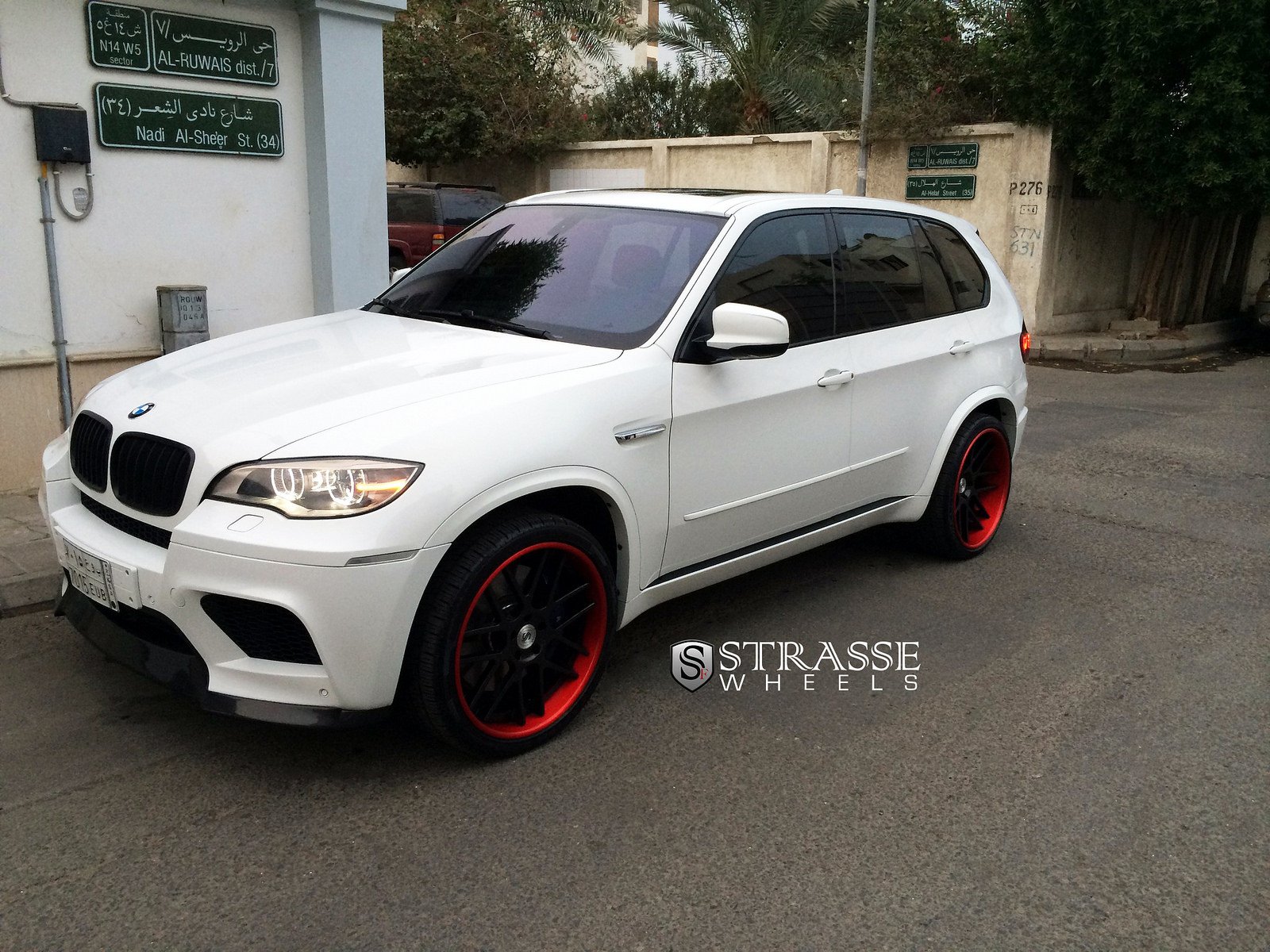 bmw, X5m, Suv, Strasse, Wheels, Tuning, White Wallpaper
