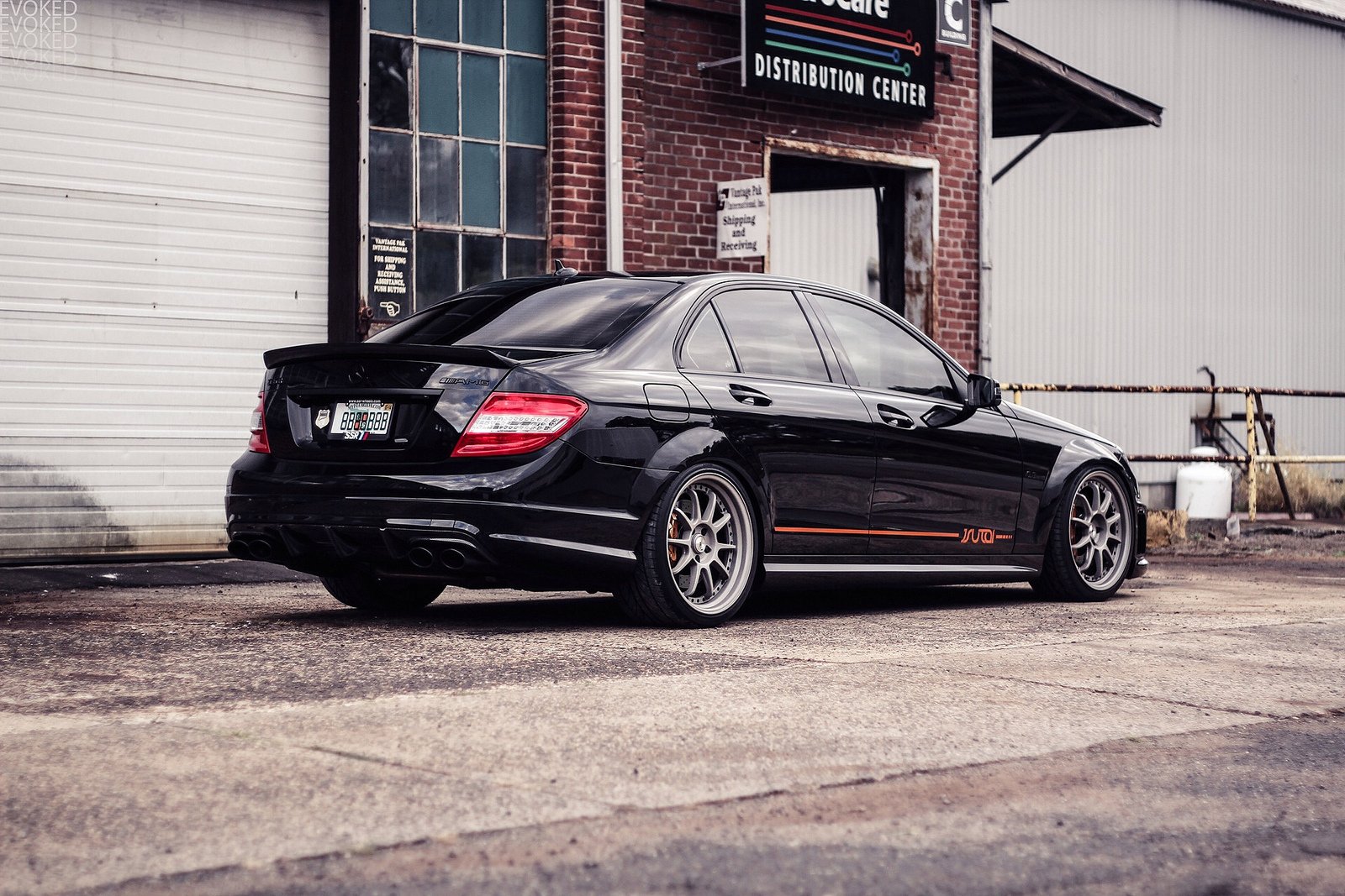 Mercedes c63 чёрный тонированный