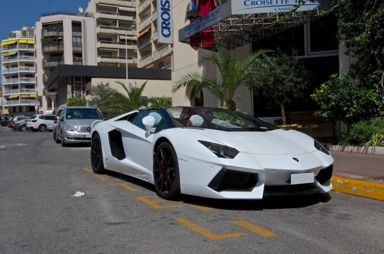 lamborghini, Aventador, Lp700 4, Roadster, White, Blanche, Italian, Supercars HD Wallpaper Desktop Background