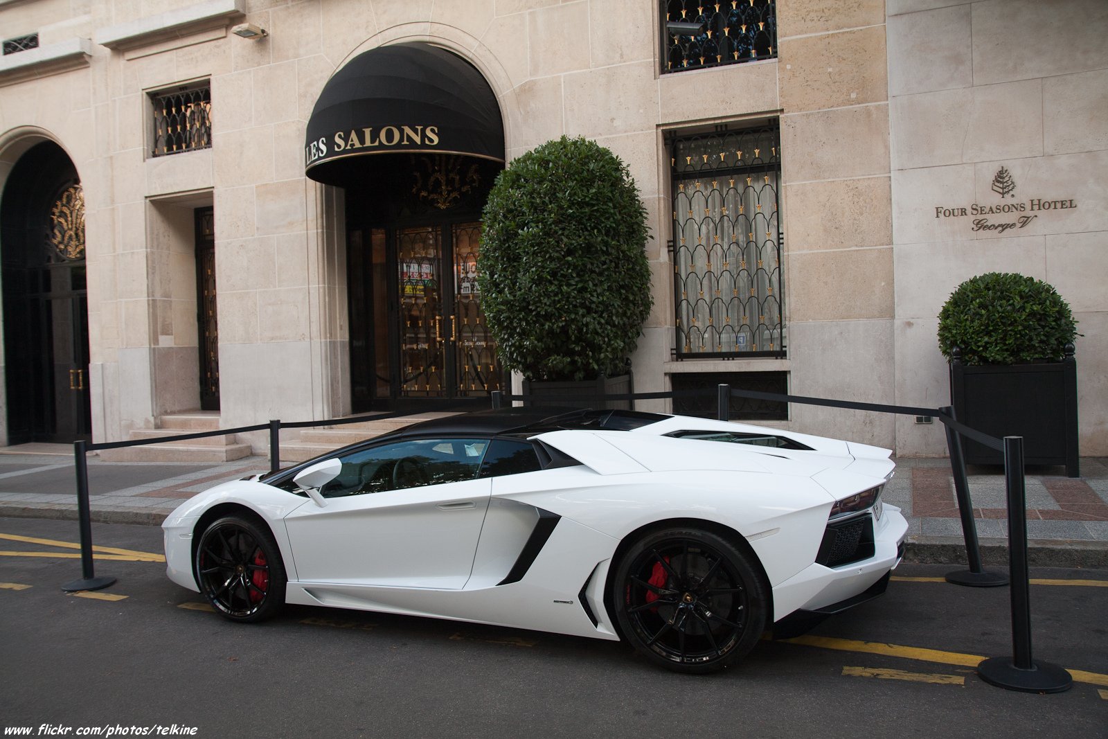lamborghini, Aventador, Lp700 4, Roadster, White, Blanche, Italian, Supercars Wallpaper