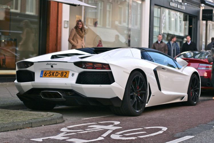 lamborghini, Aventador, Lp700 4, Roadster, White, Blanche, Italian, Supercars HD Wallpaper Desktop Background