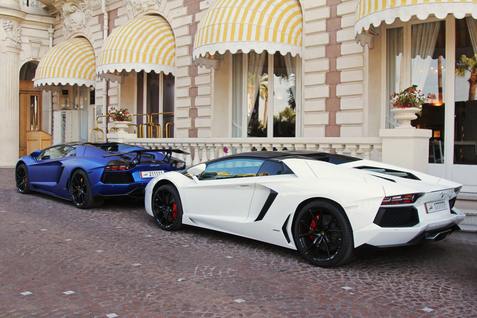 lamborghini, Aventador, Lp700 4, Roadster, White, Blanche, Italian, Supercars Wallpaper