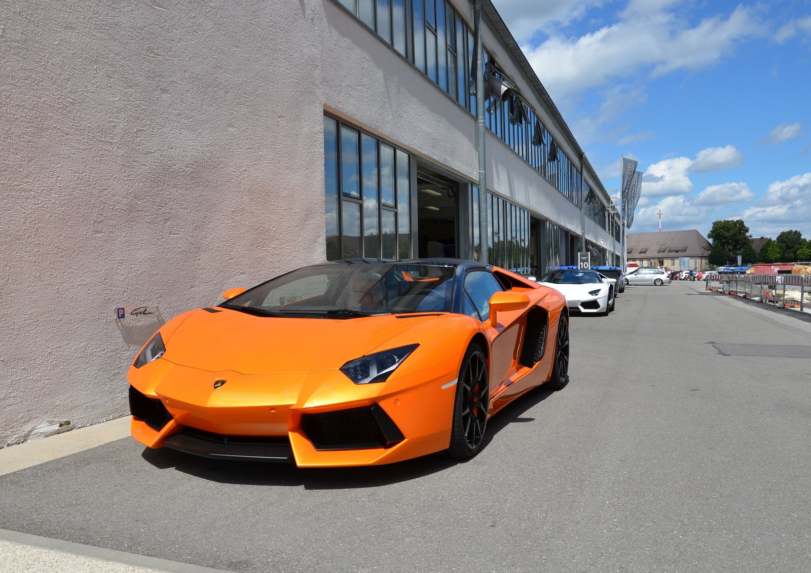 Lamborghini Aventador lp700 Orange