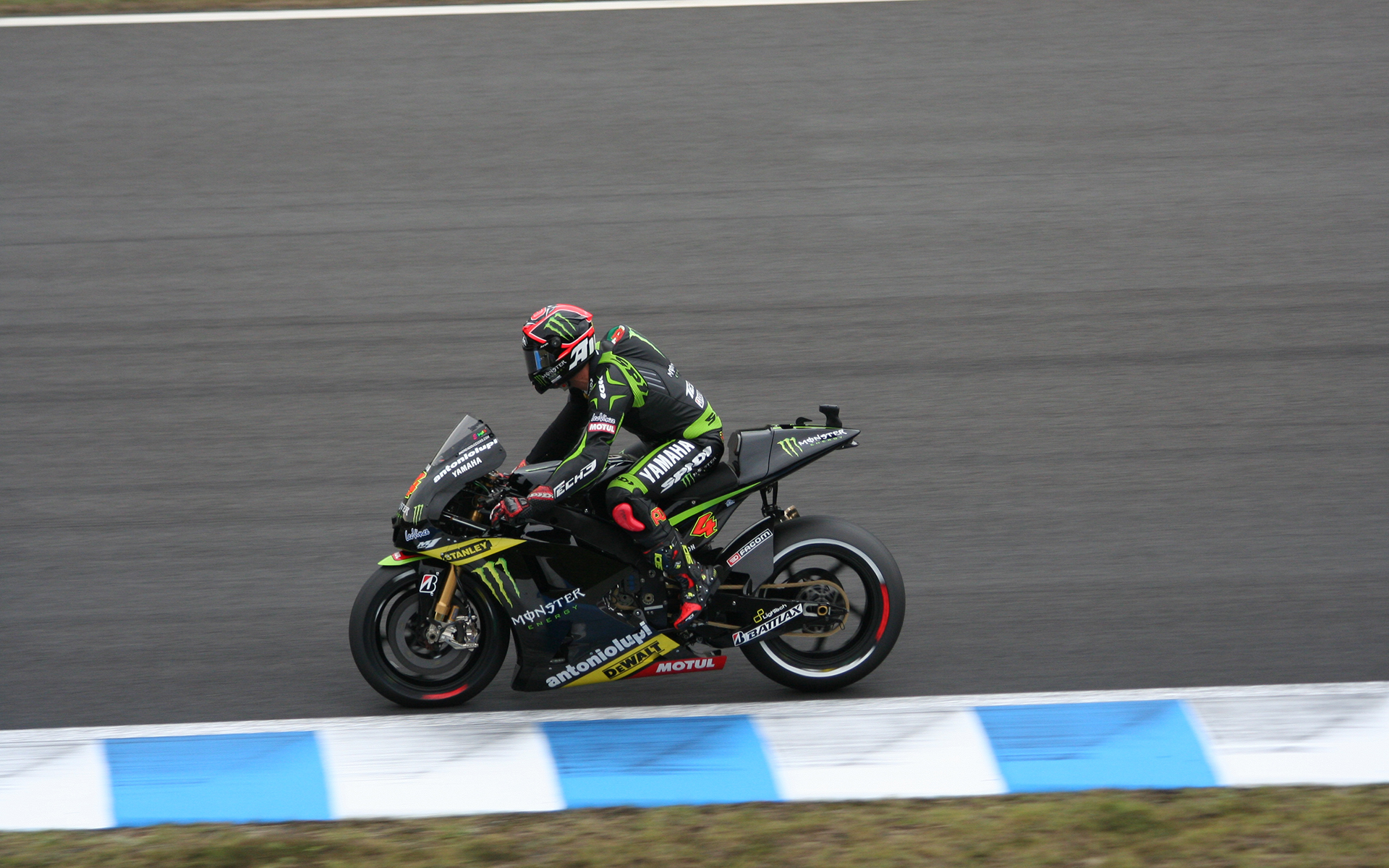 yamaha, R1, Sportbike, M1, Bike, Racing, Race, Track Wallpaper