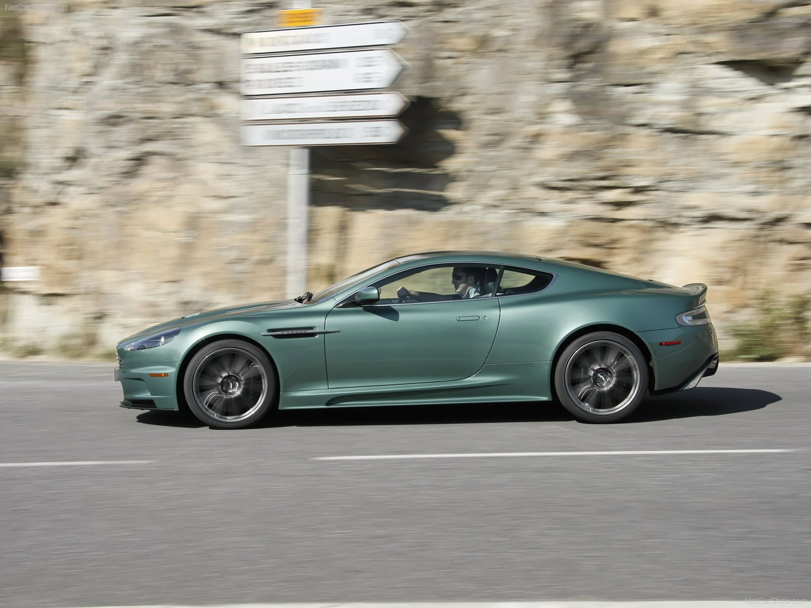 aston, Martin, Dbs, Racing, Green, 2008, Coupe, V12 Wallpaper