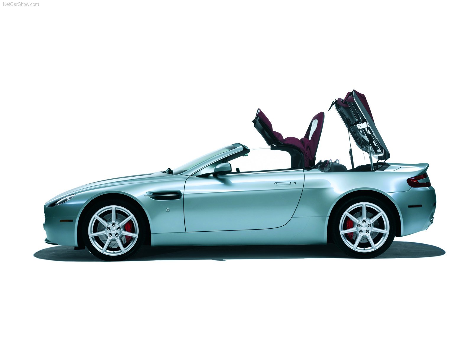 aston, Martin, V8, Vantage, Roadster, 2007 Wallpaper