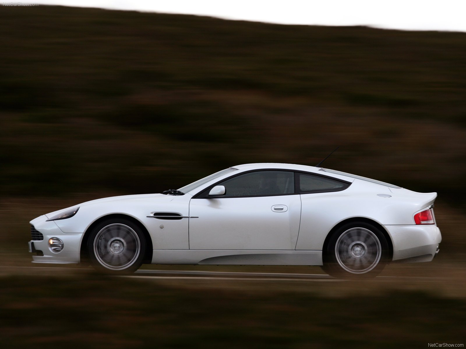 aston, Martin, Vanquish, S, V12, Coupe, 2004 Wallpaper