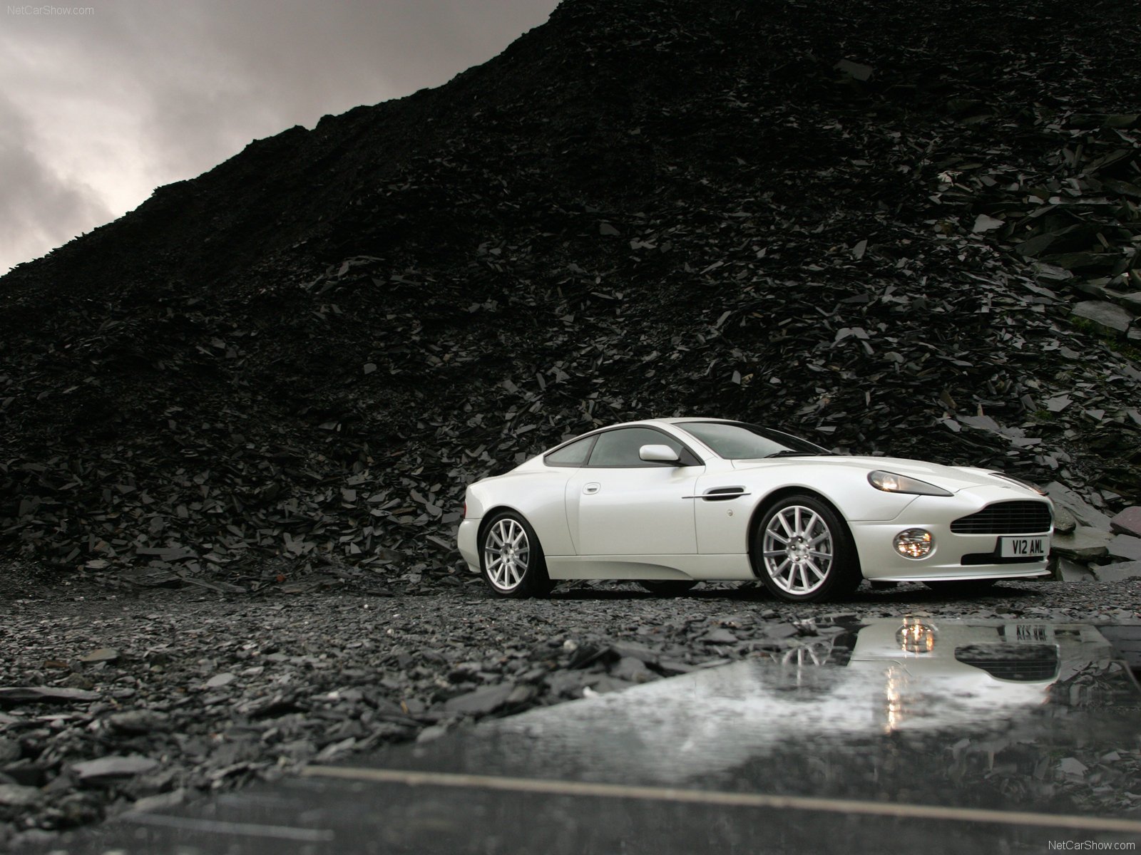 aston, Martin, Vanquish, S, V12, Coupe, 2004 Wallpaper