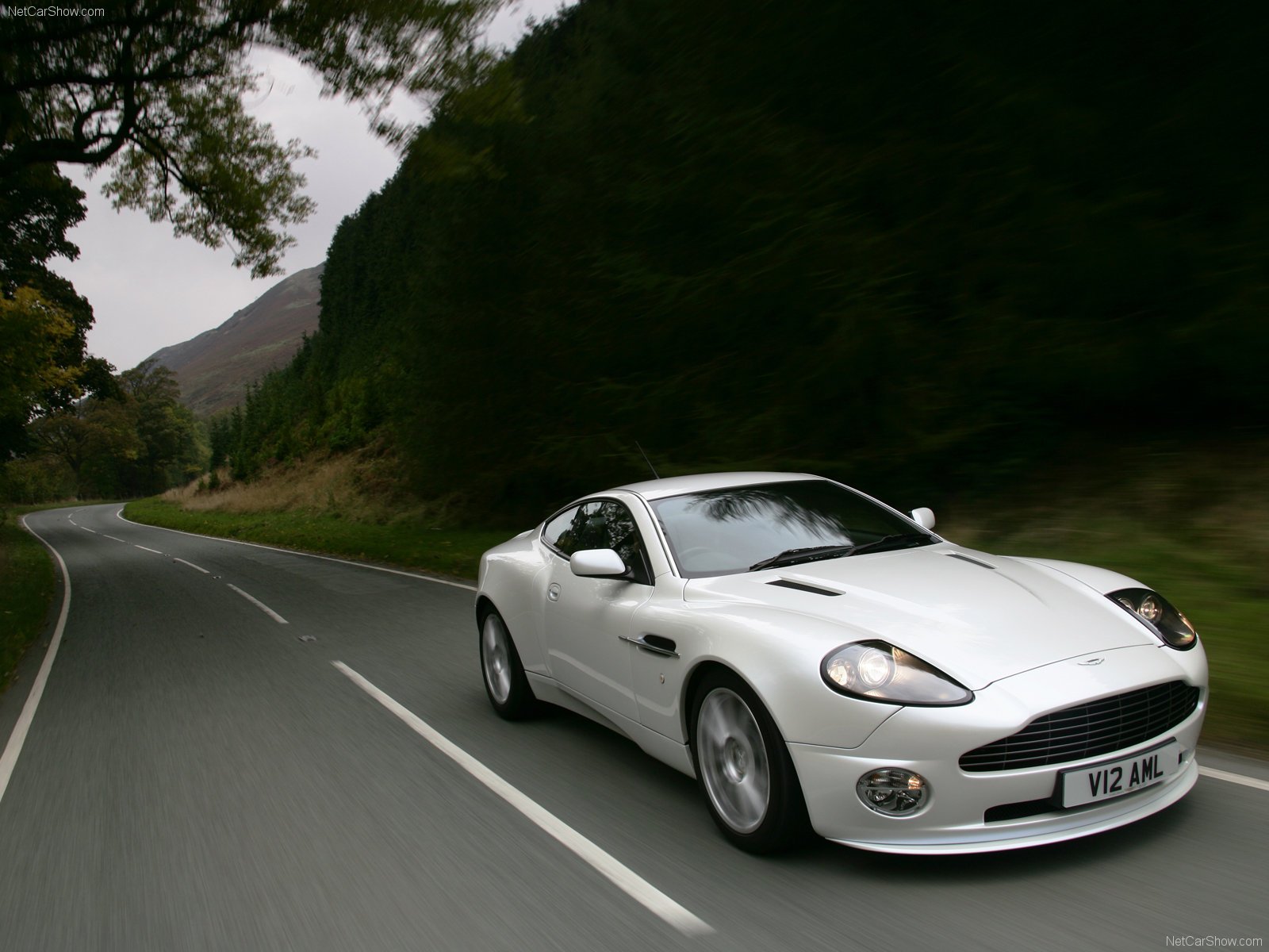 aston, Martin, Vanquish, S, V12, Coupe, 2004 Wallpaper