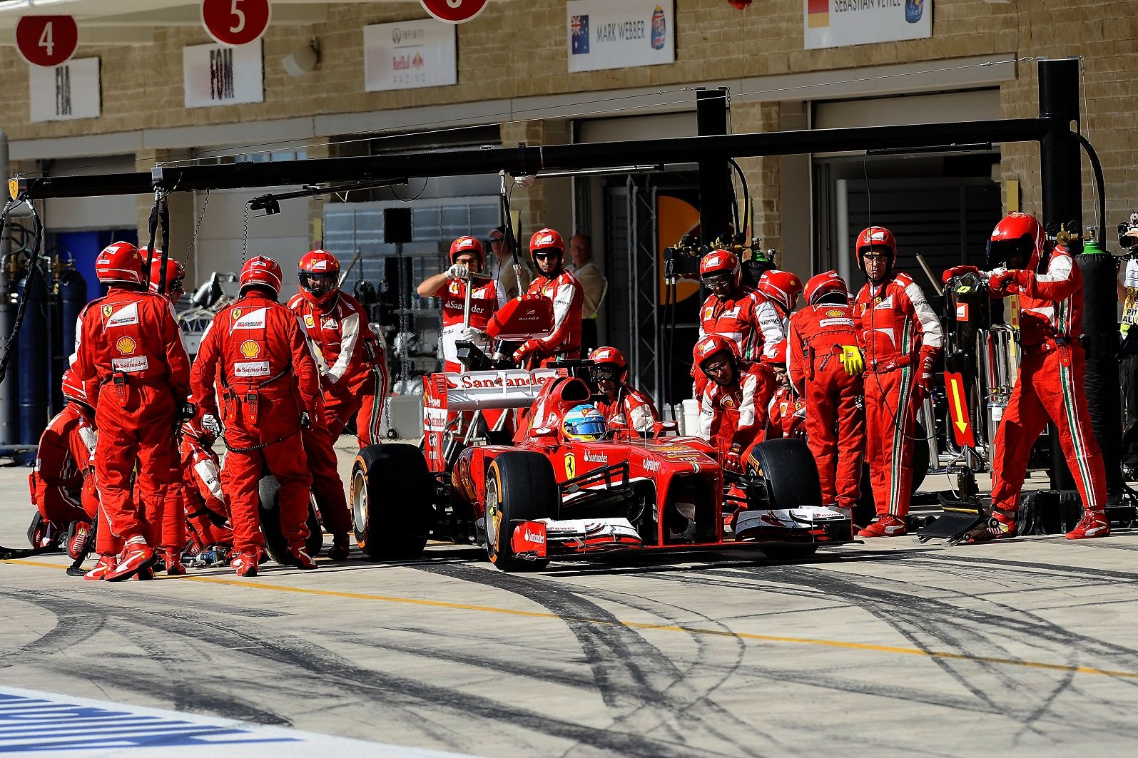 2013, F138, Ferrari, Formula, Race, Racing, Scuderia, Ravitaillement, Stand Wallpaper