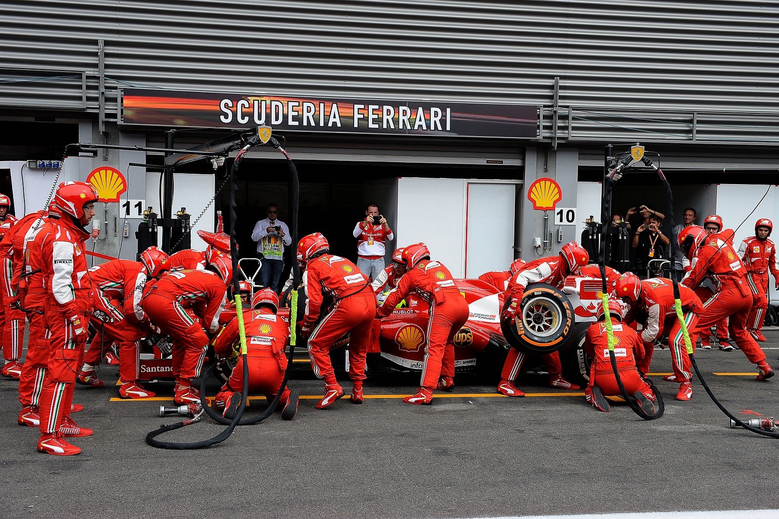 2013, F138, Ferrari, Formula, Race, Racing, Scuderia, Ravitaillement, Stand Wallpaper