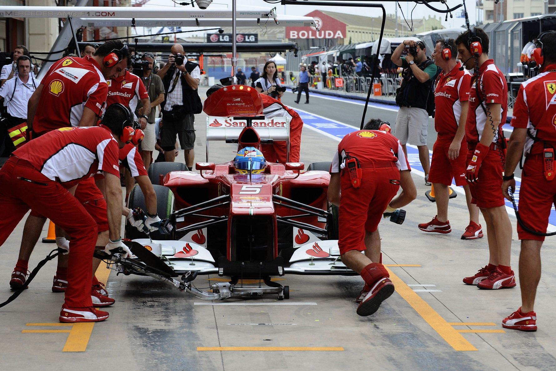 alonso, Massa, 2012, Cars, F2012, Ferrari, Formula, One, Race, Stands, Pit lane, Stands, Paddocks Wallpaper