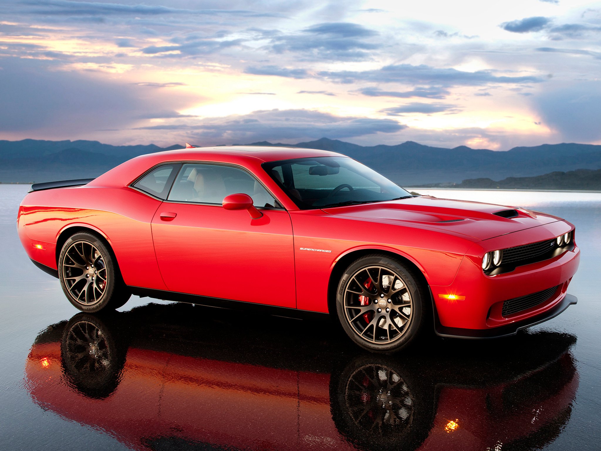 Dodge Challenger srt Hellcat 2015