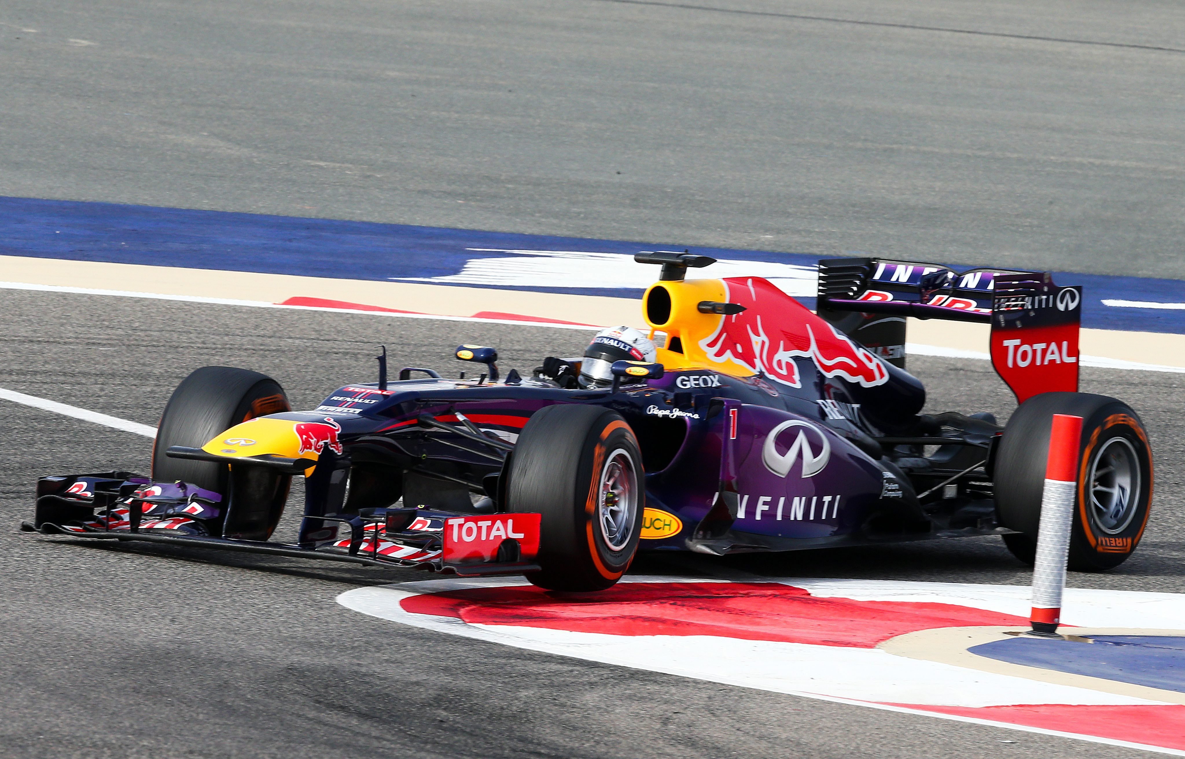 f  , Formula, One, Formula 1, Race, Racing,  19 Wallpaper