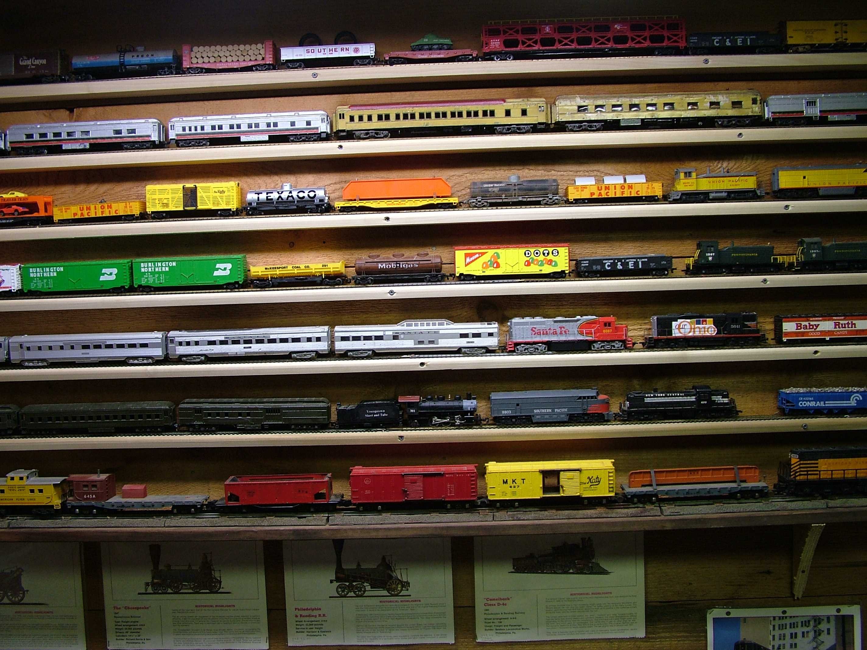 model train, Train, Toy, Model, Railroad, Minature, Trains, Tracks Wallpaper