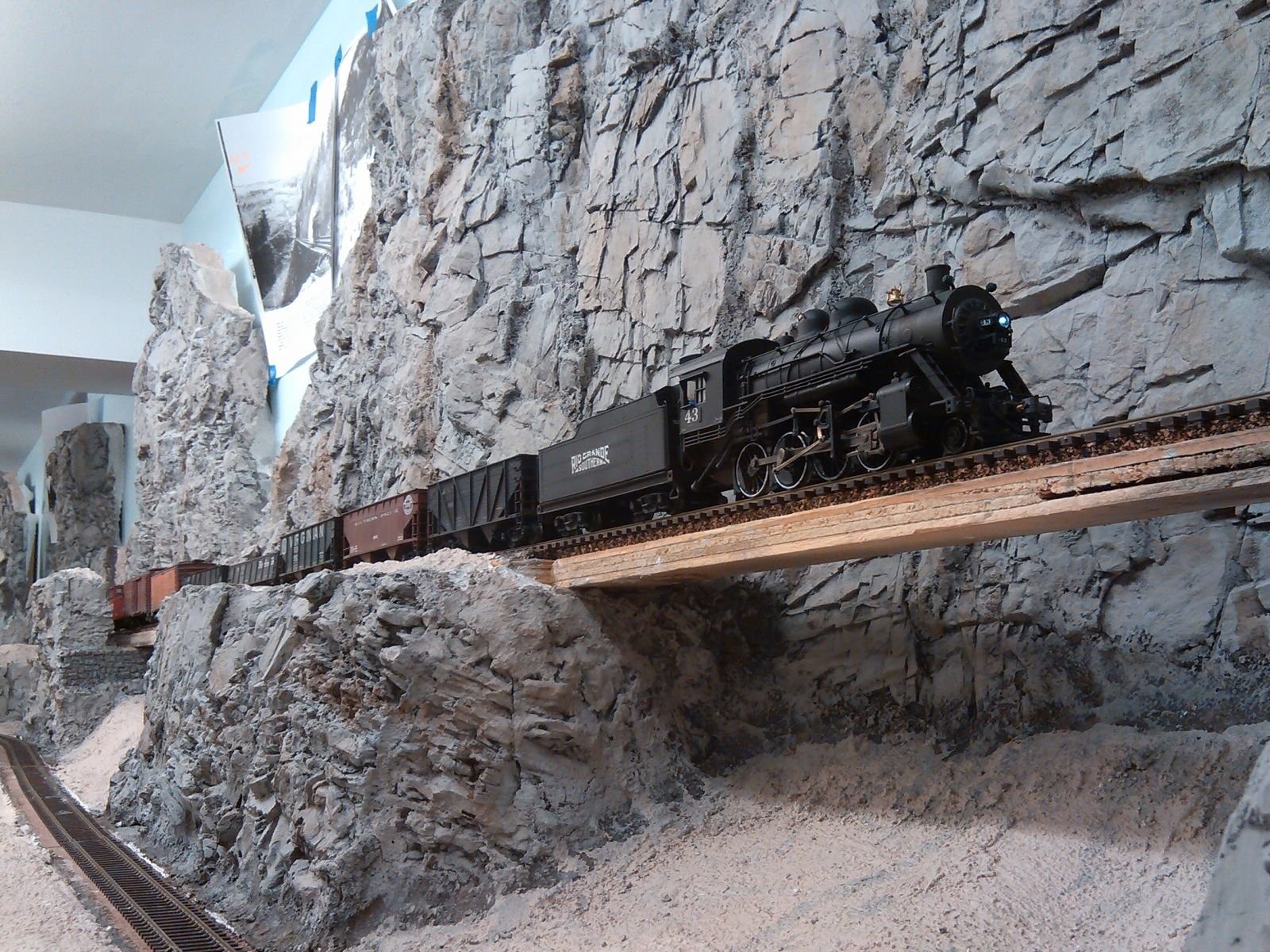 model train, Train, Toy, Model, Railroad, Minature, Trains, Tracks Wallpaper