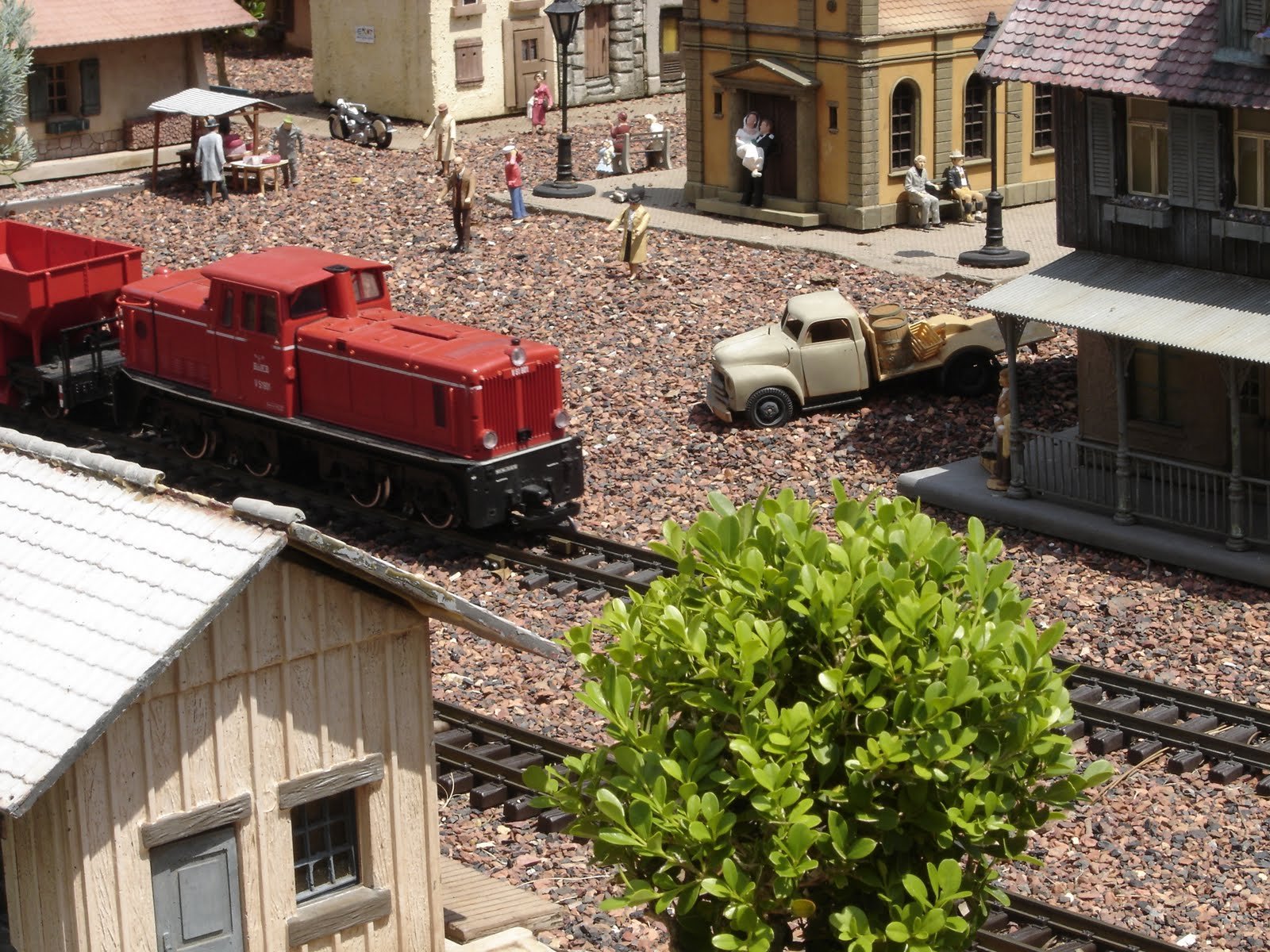 model train, Train, Toy, Model, Railroad, Minature, Trains, Tracks Wallpaper
