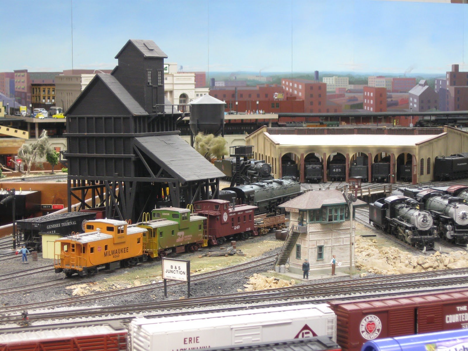 model train, Train, Toy, Model, Railroad, Minature, Trains, Tracks Wallpaper