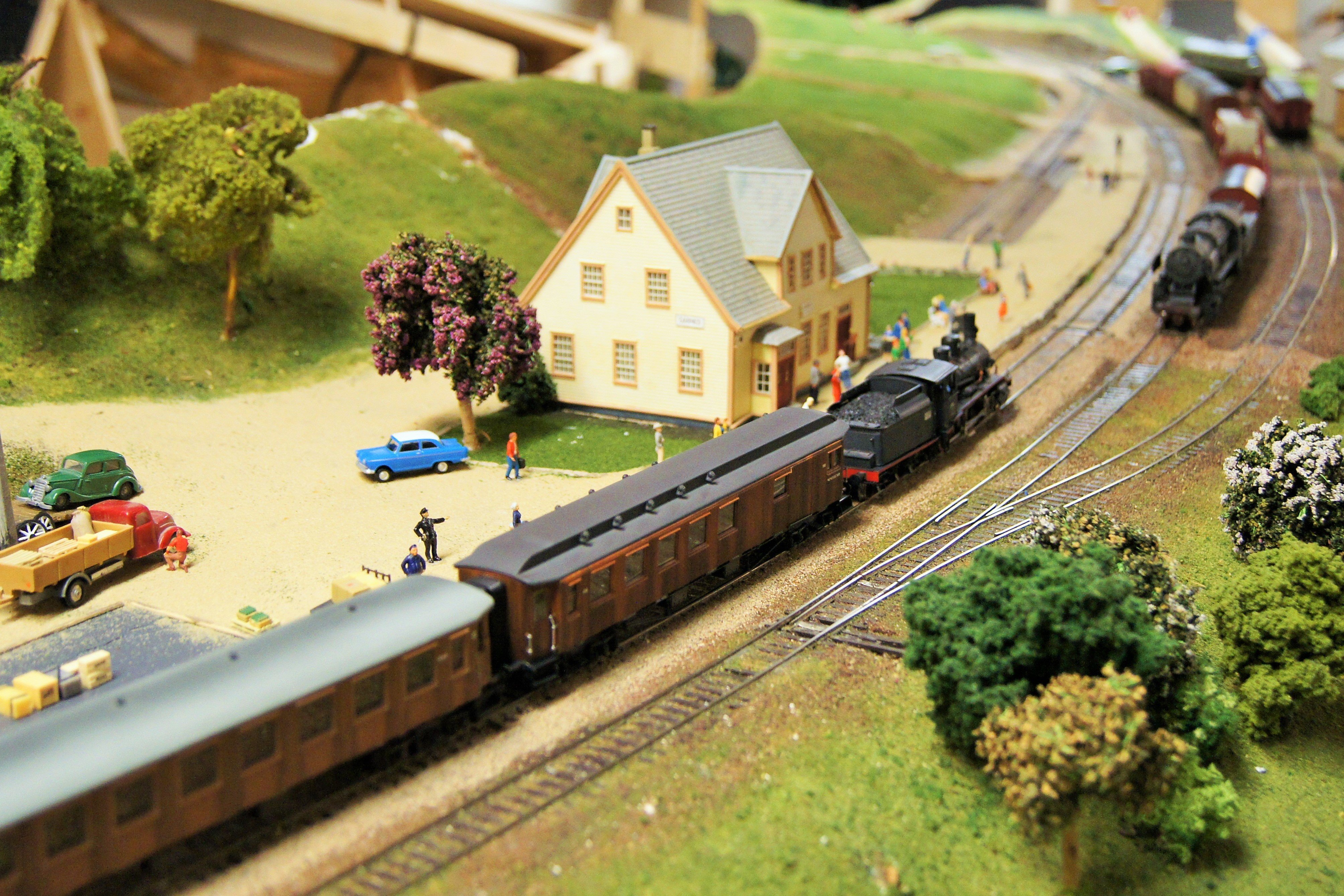 model train, Train, Toy, Model, Railroad, Minature, Trains, Tracks Wallpaper