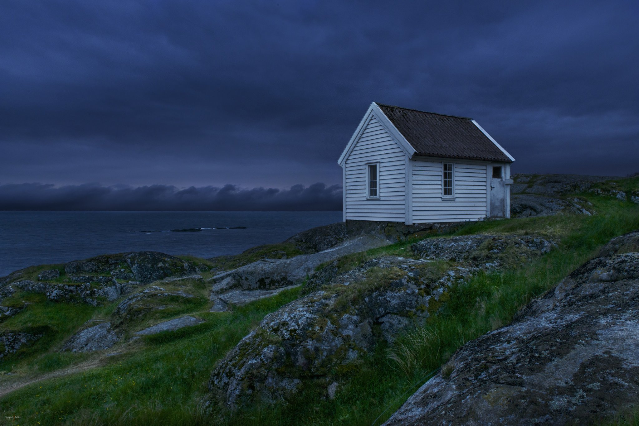 night, Lake, Blue, Norway, House Wallpaper