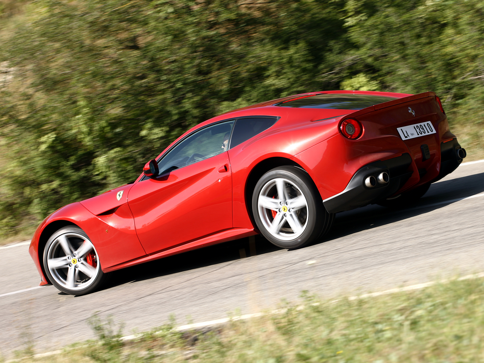2013,-Ferrari,-F12,-Berlinetta-Wallpapers-HD-/-Desktop-and-...