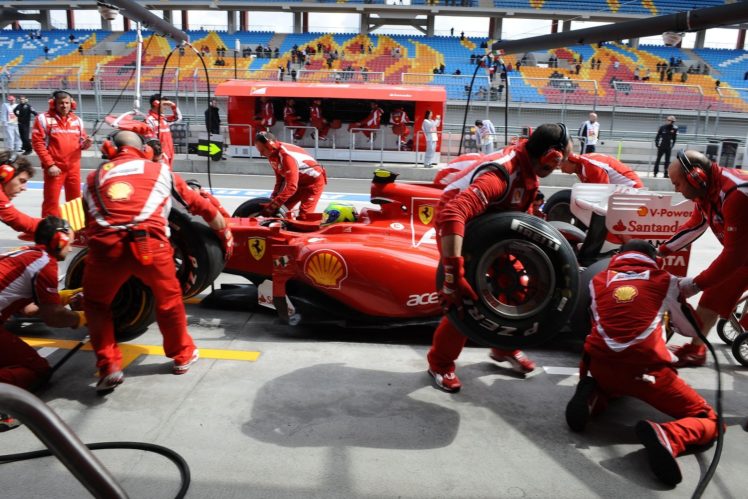 150, 2011, Alonso, Ferrari, Formula, One, Italia, Massa, Race, Scuderia, Tyre, Change HD Wallpaper Desktop Background