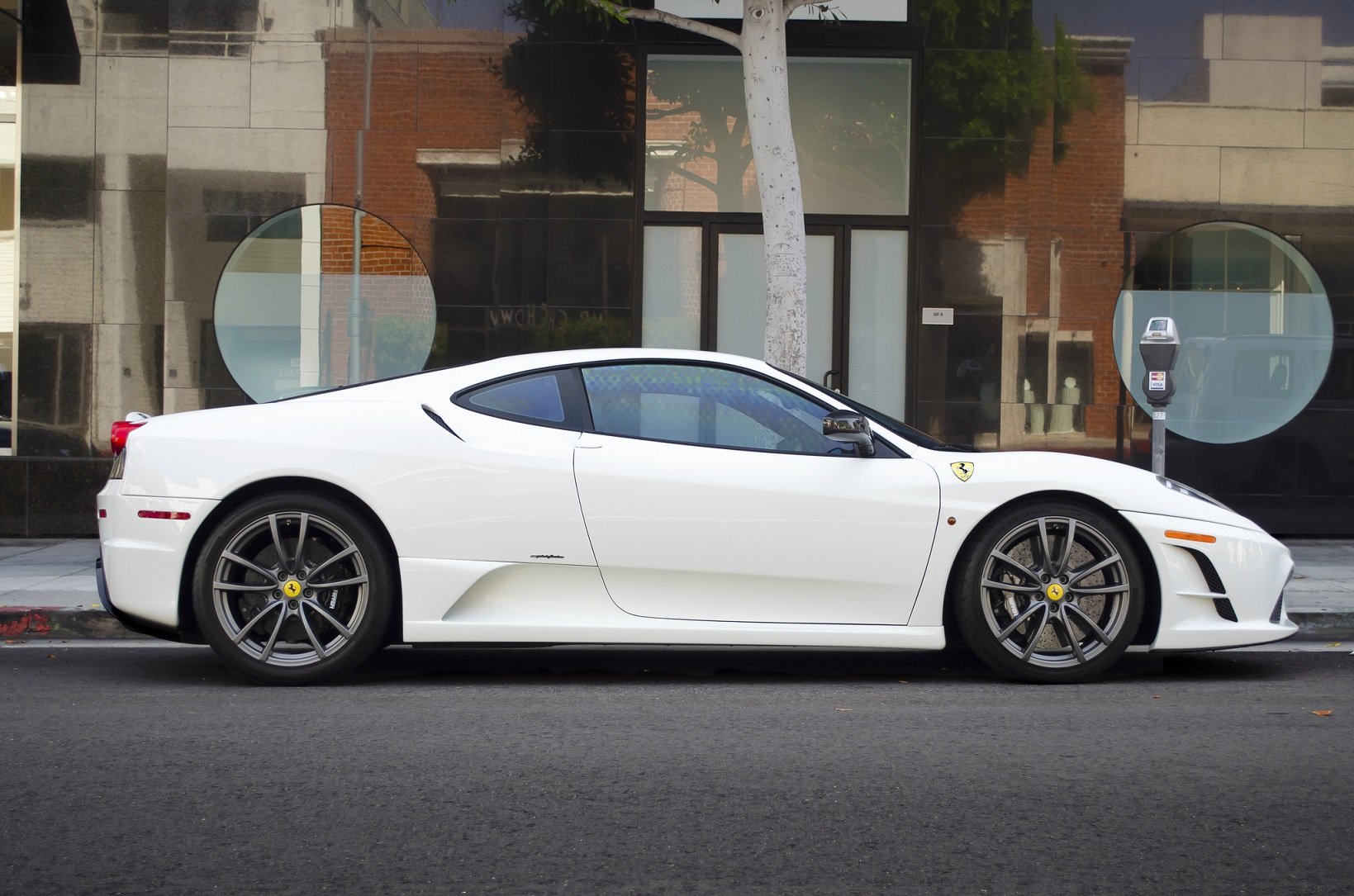 Ferrari f430 белая