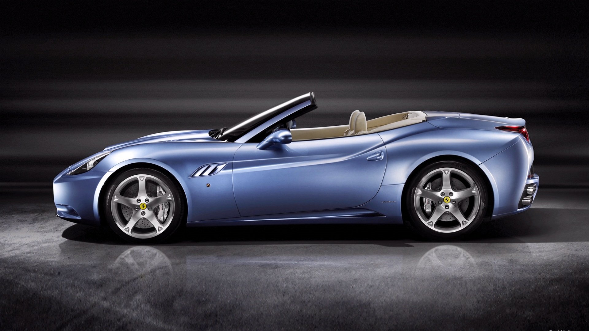 ferrari, California Wallpaper