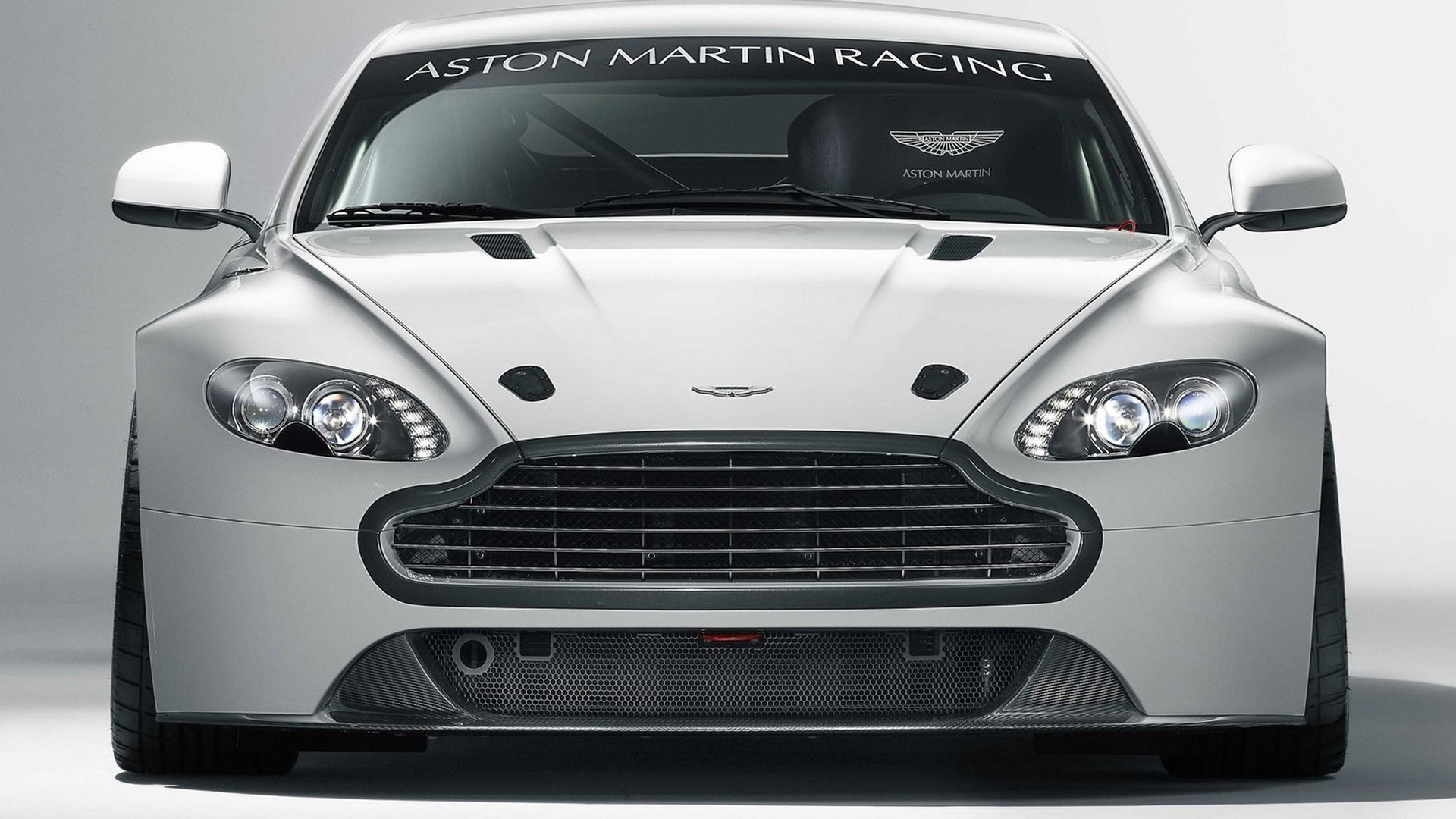 aston, Martin, Vantage, Gt4, 2011 Wallpaper