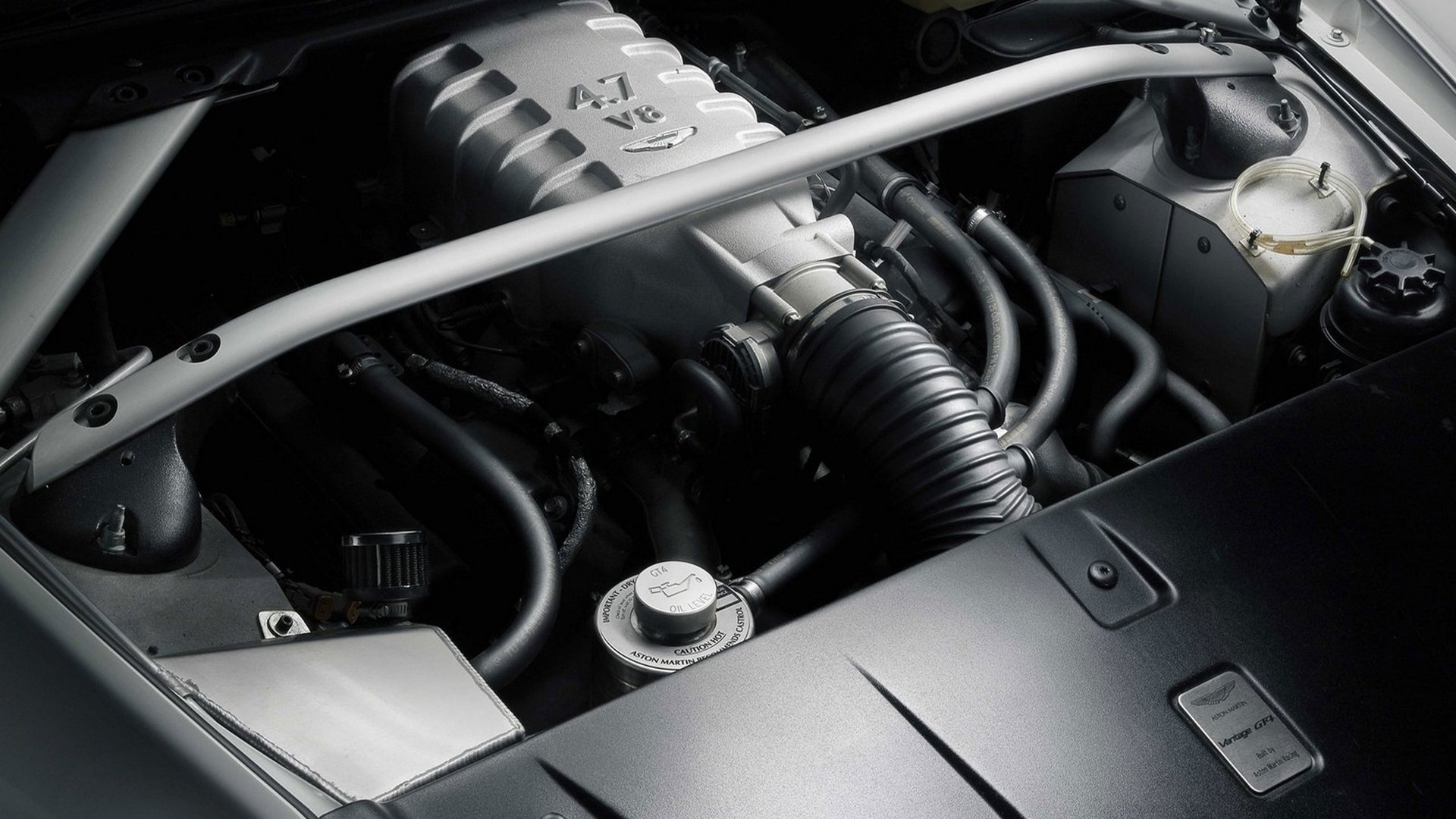 aston, Martin, Vantage, Gt4, 2011 Wallpaper