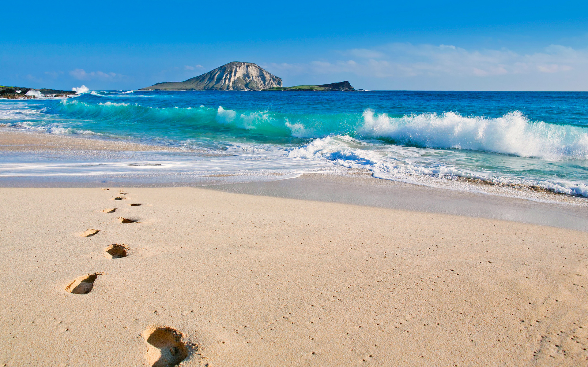 summer, Beaches, Sand, Footprint, Waves, Ocean, Sea, Sky, Clouds, Nature, Island Wallpaper