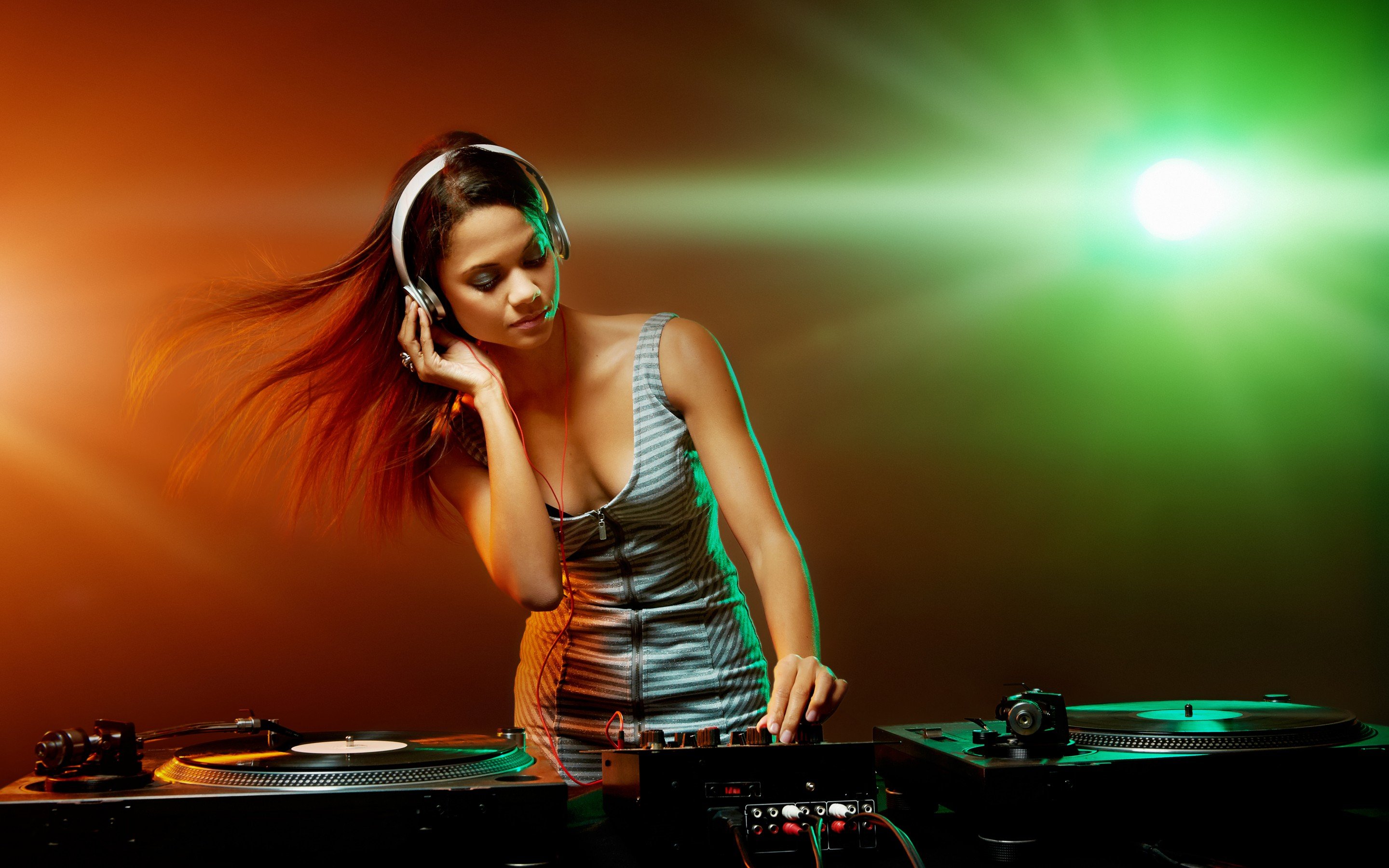 club, Music, Girl, D j, Shape, Baths, Posture, Headphones, Electro Wallpaper