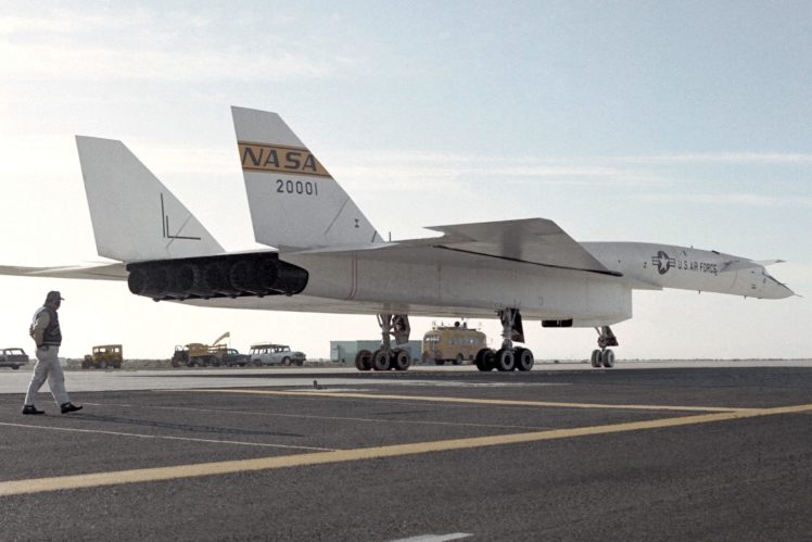 north, American, Xb 70, Valkyrie, Bomber, Usa, Jet, Aircrafts, Army, Supersonic, Prototype HD Wallpaper Desktop Background