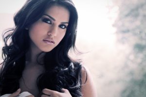 sunny, Leone, Adult, Actress, Women, Females, Models, Brunettes, Sexy, Babes, Cleavage, Face, Eyes, Pov